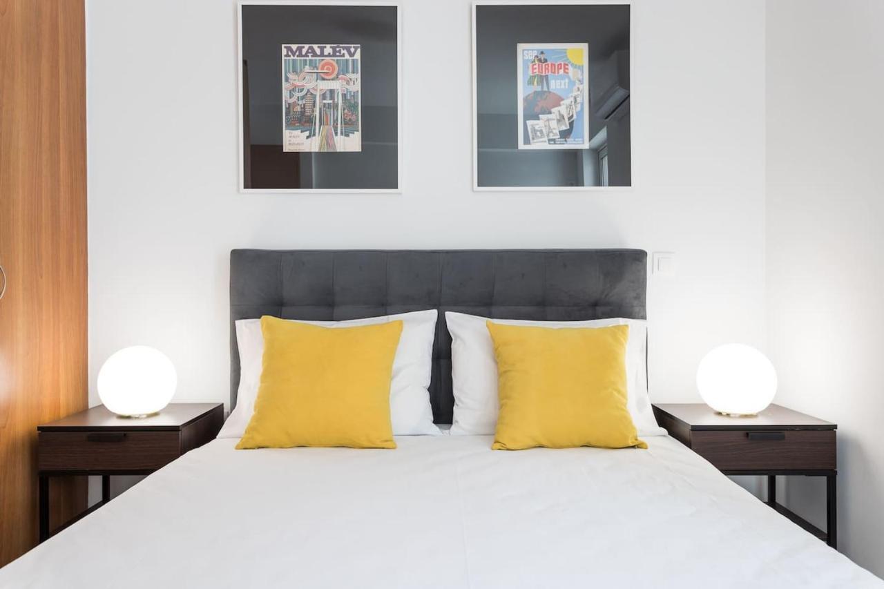 Stunning Flat With Lovely Terrace & Parking Garage Atenas Exterior foto